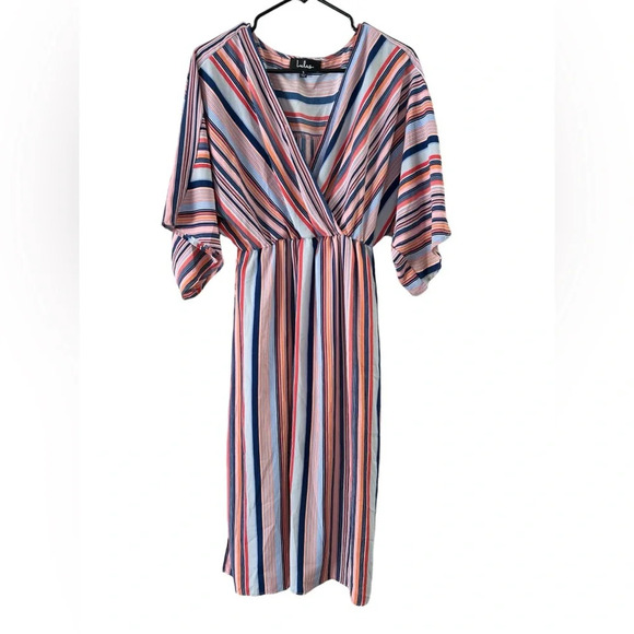Lulus Dresses & Skirts - Tunic striped lulus midi dress